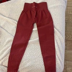 Nvgtn pants small